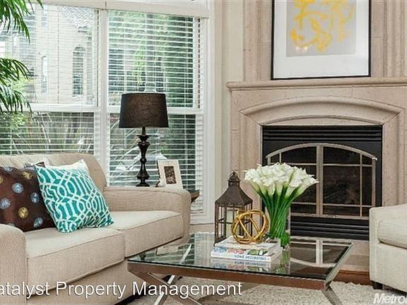 5th image of 2430 Pavilions Place Ln Unit 304