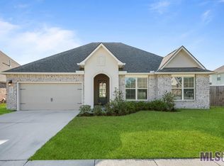15076 Cathedral Oak Ave, Prairieville, LA 70769