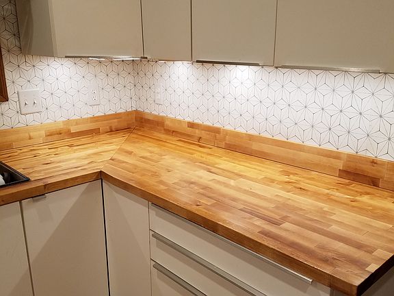 Kitchen - Corner by window