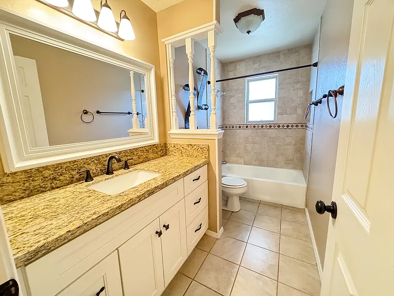 8221 Portales St NE — Photo 19