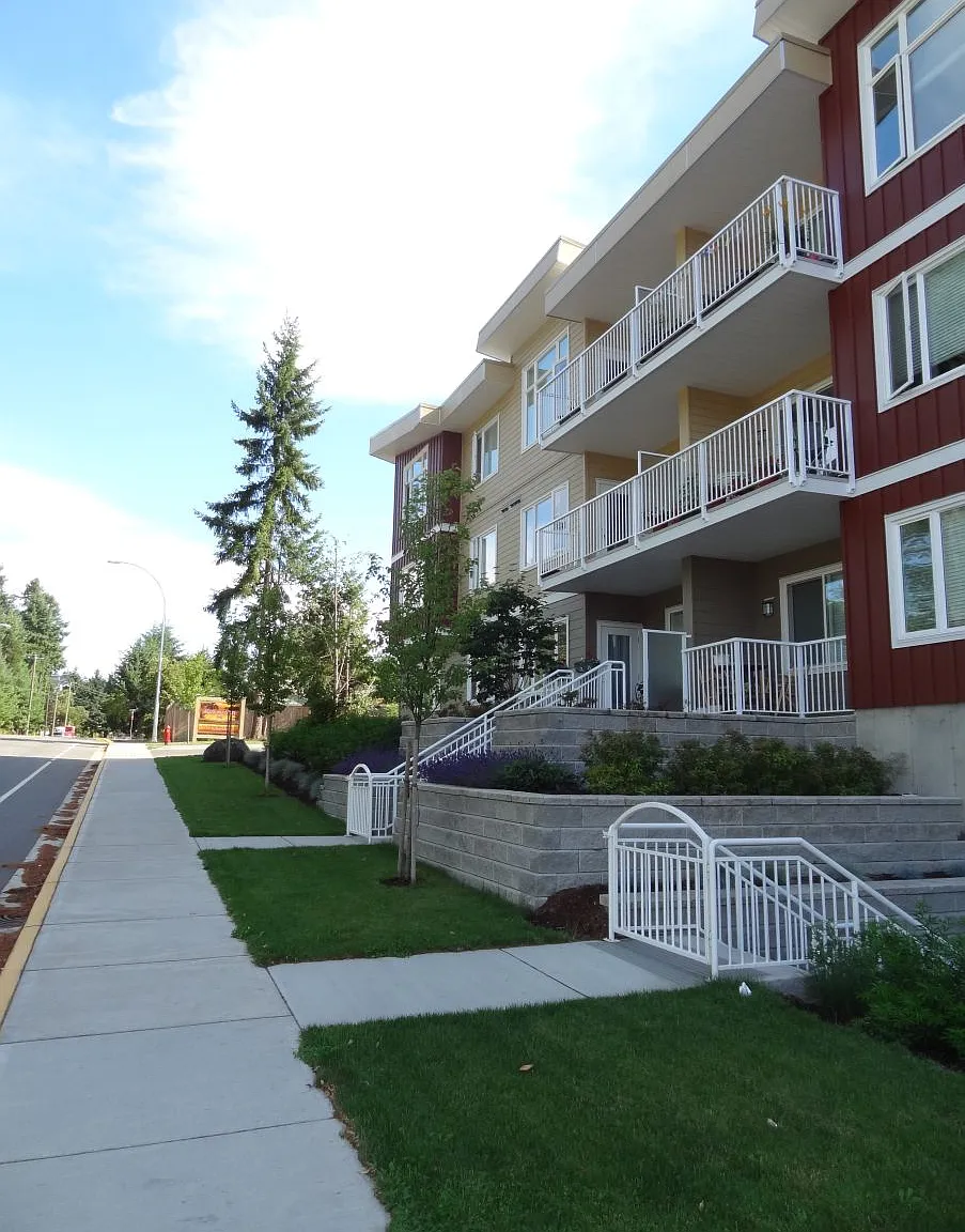 Madrona Green — Photo 3