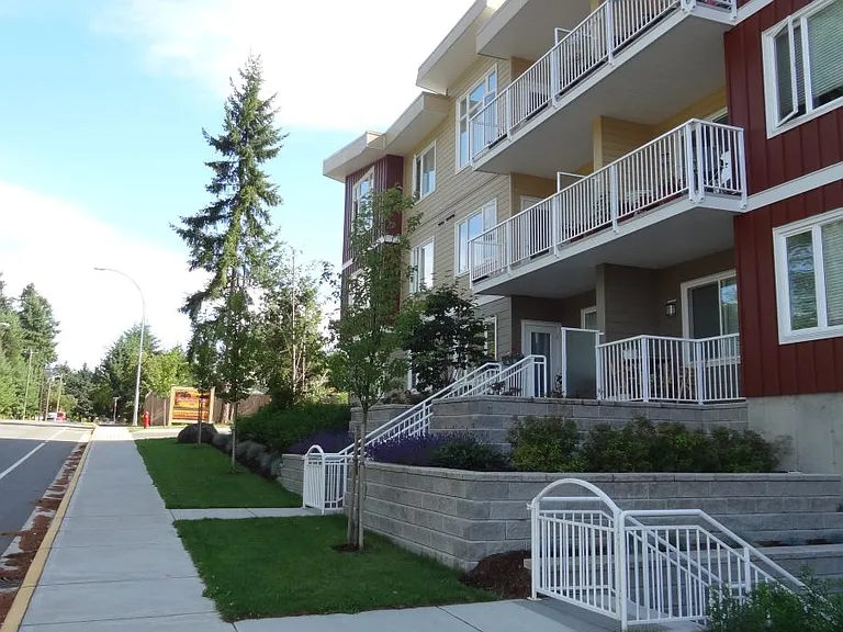 3701 Country Club Dr #101 — Photo 3