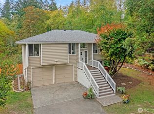 10211 NE Roberts Road, Bainbridge Island, WA 98110