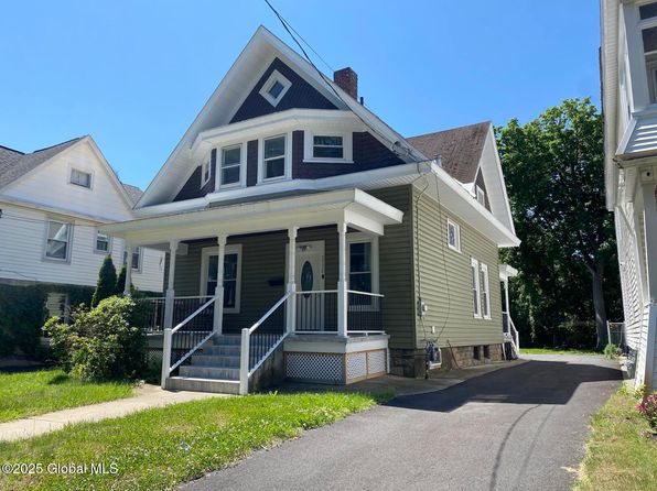 2134 Fairview Ave