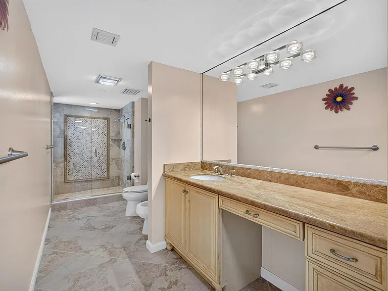 4000 N Ocean Dr #403 — Photo 31