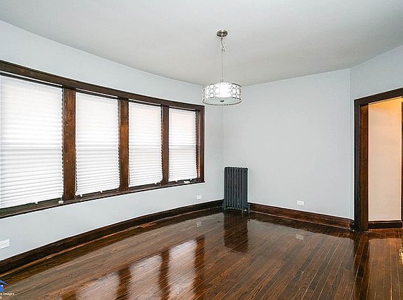 5th image of 7944 S Peoria St