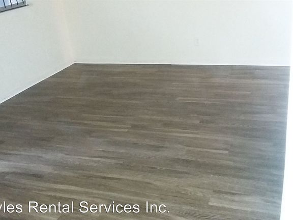 4th image of 1422 Golfair Blvd APT 1