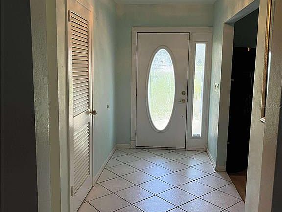 3rd image of 608 Knowles Rd