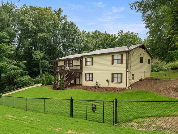 4th image of 7365 Thomas Hall Dr