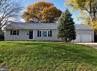 25 Jay Dr, New Castle, DE 19720