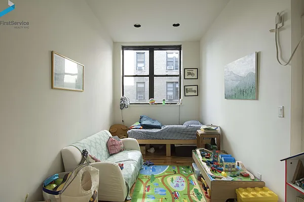 Rented by FirstService Realty (legacy) | media 13