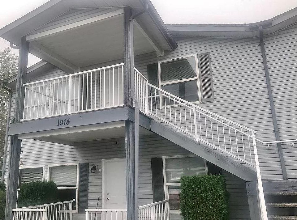 1st image of 1914 Ahlers Ave APT 1
