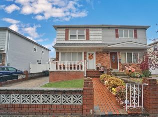 379 Ridgecrest Ave, Staten Island, NY 10312