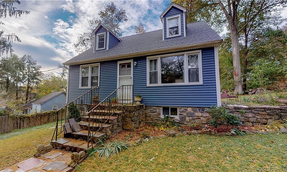 1st image of 25 Allen Dr