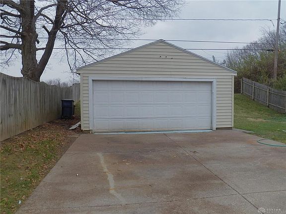 5th image of 2582 E Aragon Ave