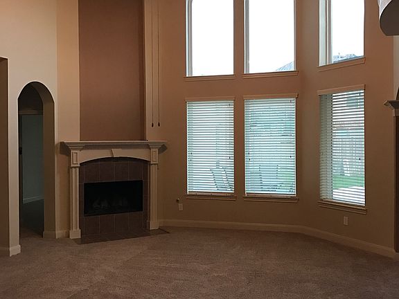 Beautiful 2 story windows 