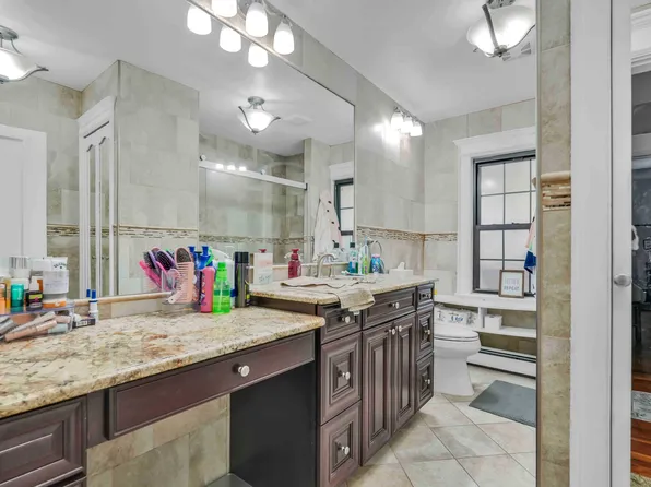 160-08 12th Road image 23 of 29