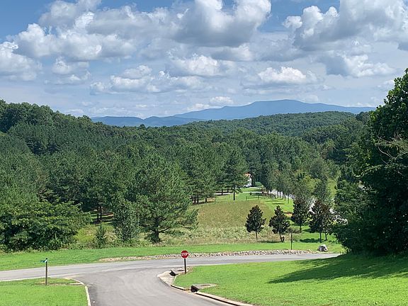 3rd image of 109 Cherokee Ridge Dr