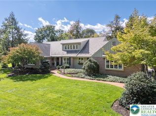 1814 Woodhaven Dr, Allentown, PA 18103