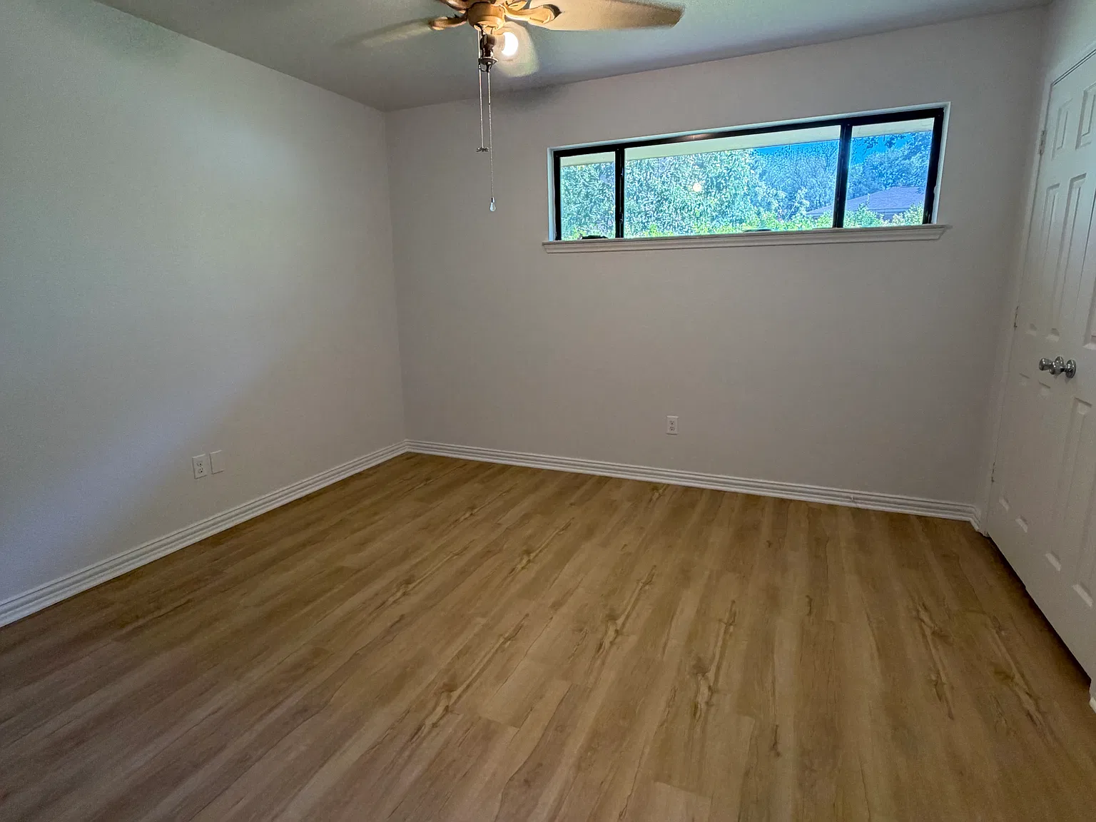 4 bed, 1712 sqft, $2,500 — Photo 3