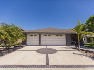21142 Strathmoor Ln, Huntington Beach, CA 92646