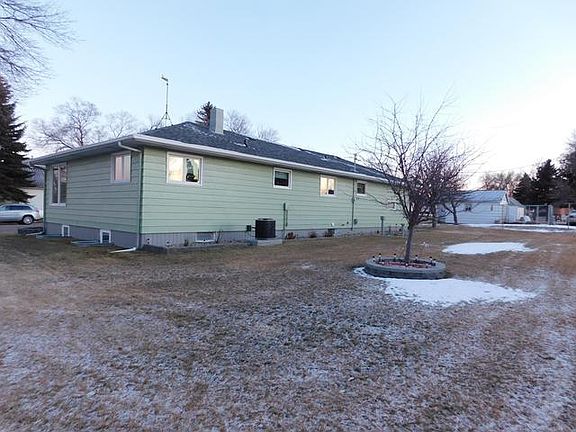 5th image of 200 D Ave S
