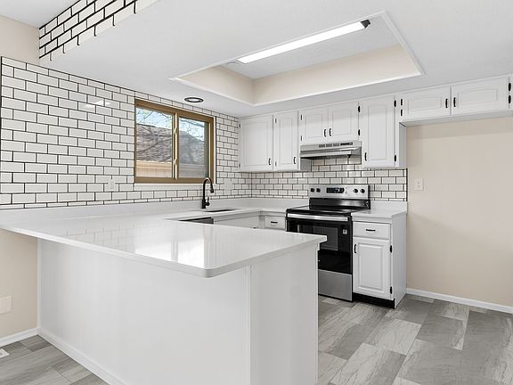 3rd image of 8104 E Bromley Pl