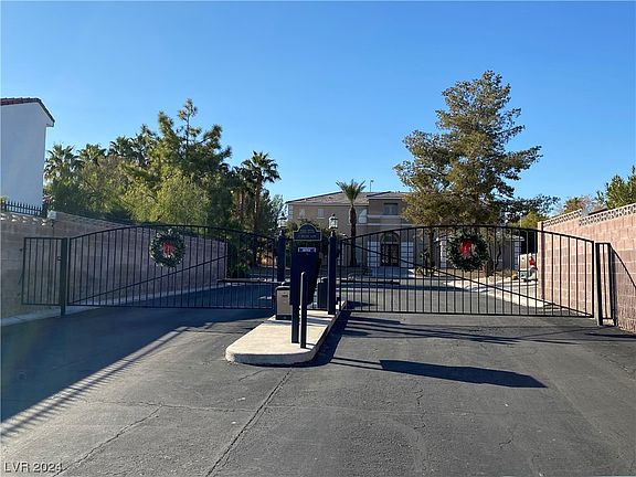 3rd image of 2767 S Miller Ln