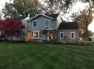 5568 Dorset Rd, Lyndhurst, OH 44124