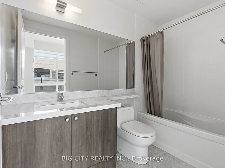 131 Upper Duke Cres #1005 — Photo 31