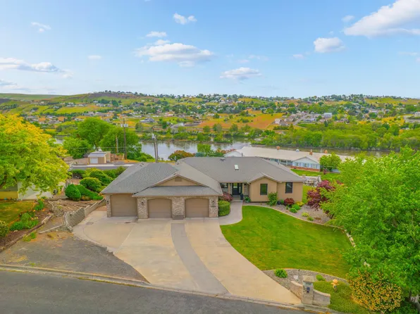 3224 Meadowlark Dr, Lewiston, ID 83501