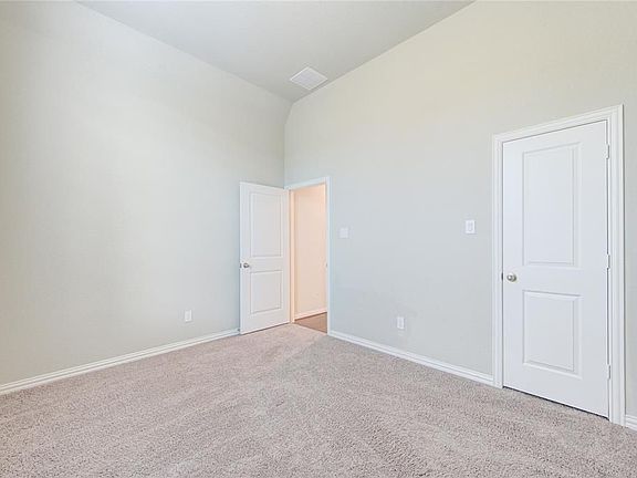 4th image of 3626 Lake Falls Dr