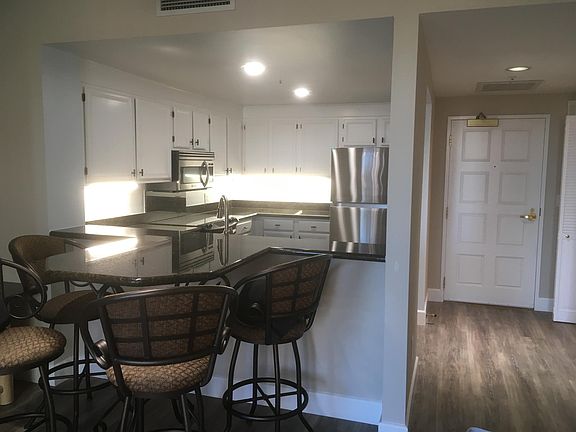 3rd image of 550 Ortega Ave #11