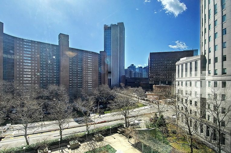 1st image of 170 Park Row Frnt A