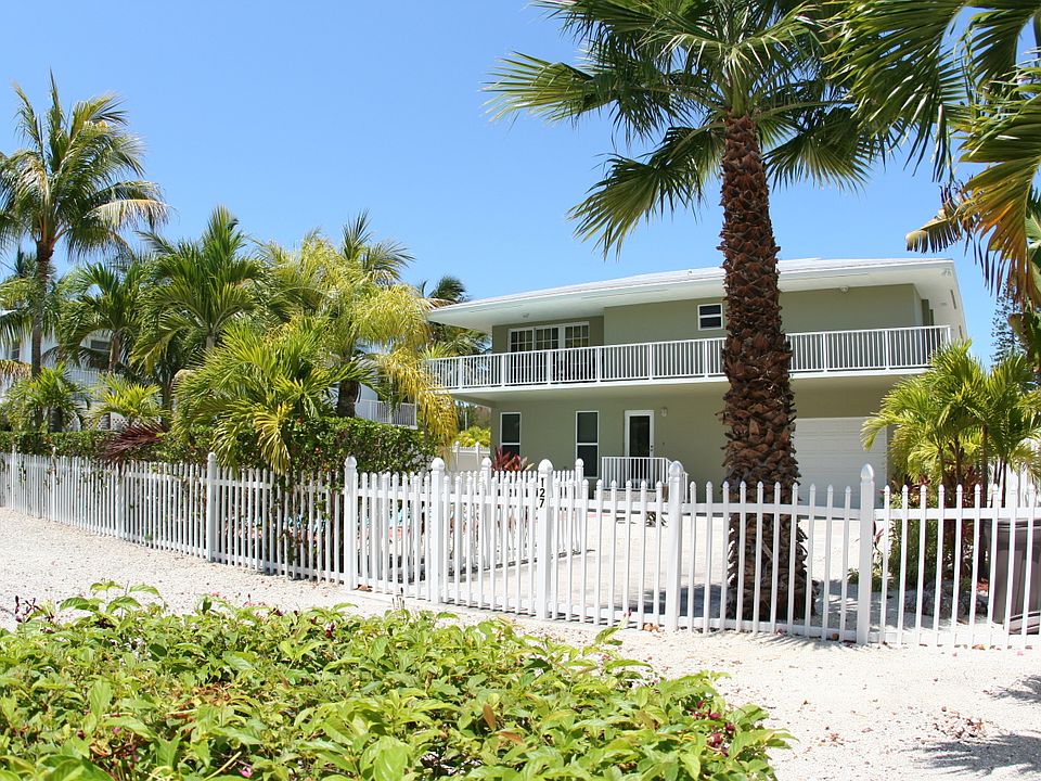 1st image of 127 Tequesta St