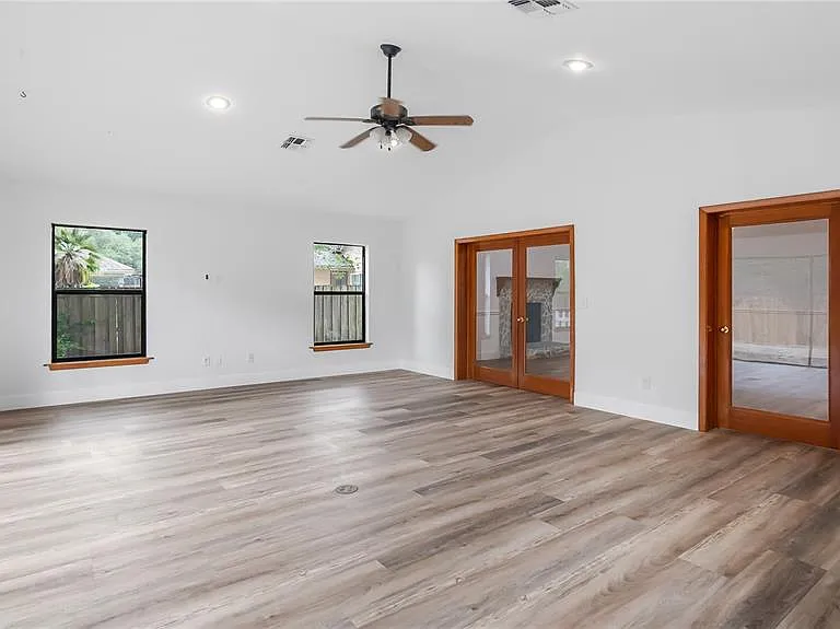 901 Cutler Rd — Photo 21