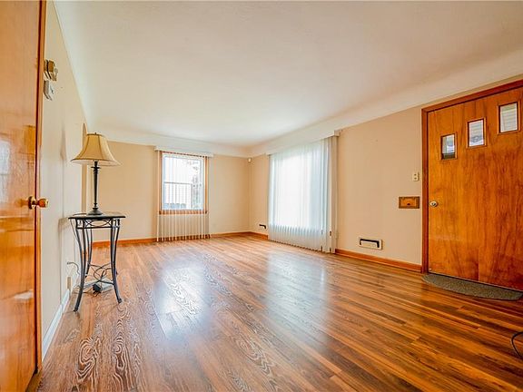 5th image of 15308 Willman Ave