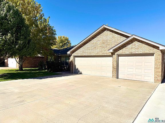 2nd image of 2112 Howard Cowper Dr