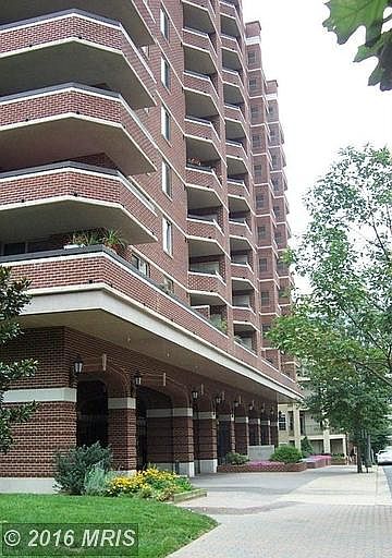 1st image of 1276 N Wayne St APT 1205