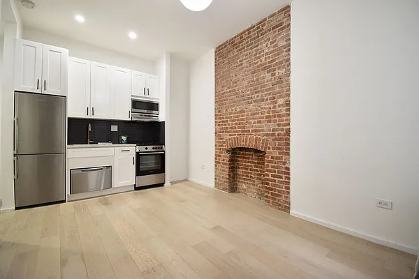 Rented by Skyward | media 17