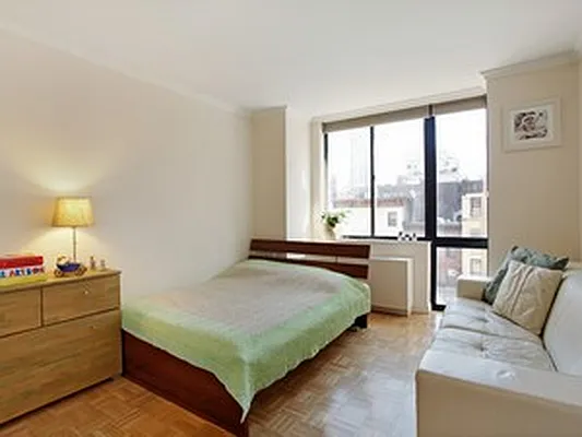 Sold by Corcoran | media 21