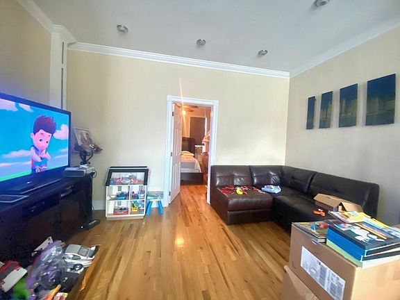 4th image of 23-65 32nd St #3R