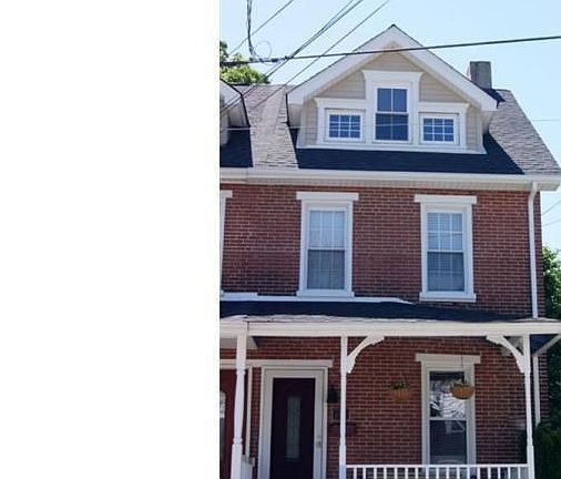 2nd image of 228 E Linden St