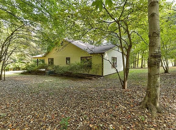 3rd image of 412 Breezewood Dr