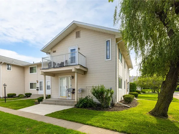 419 Eastbrooke Ln, Rochester, NY 14618