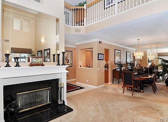 5th image of 891 S Country Glen Way