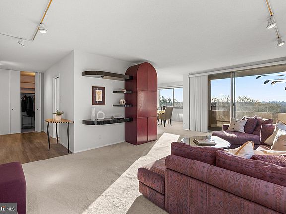 2nd image of 4515 Willard Ave APT 1210S