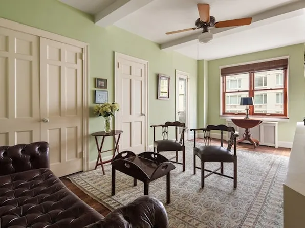 350 East 57th Street image 8 of 12