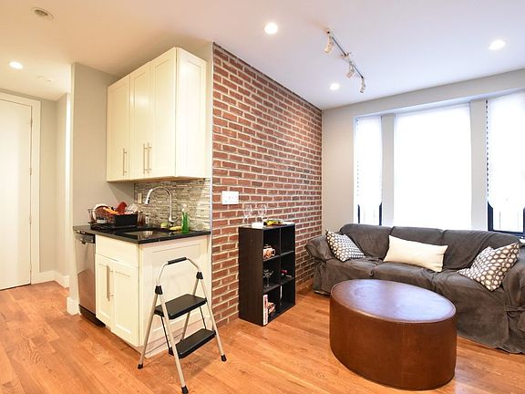 2nd image of 25 Fort Washington Ave APT 3E