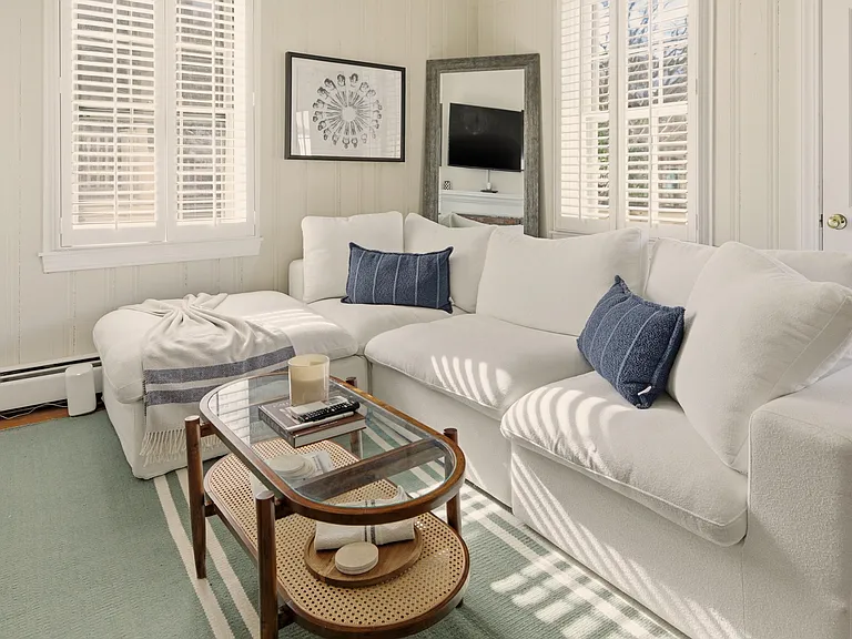 28 Kay St #3 — Photo 26